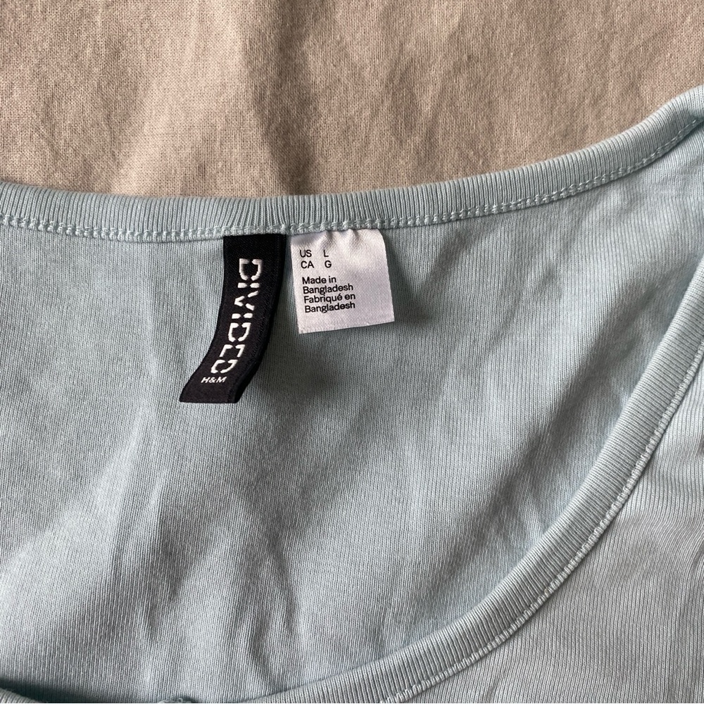 H&M Blue Button Top - Picture 3 of 3